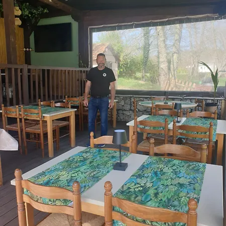 Alojamento de Acomodação e Pequeno-almoço La Charrue Vieux-Mareuil